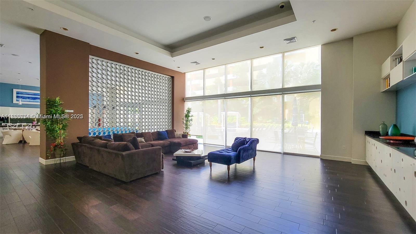 Photo of 2775 187th St  #319, Aventura, Florida, 33180 - 