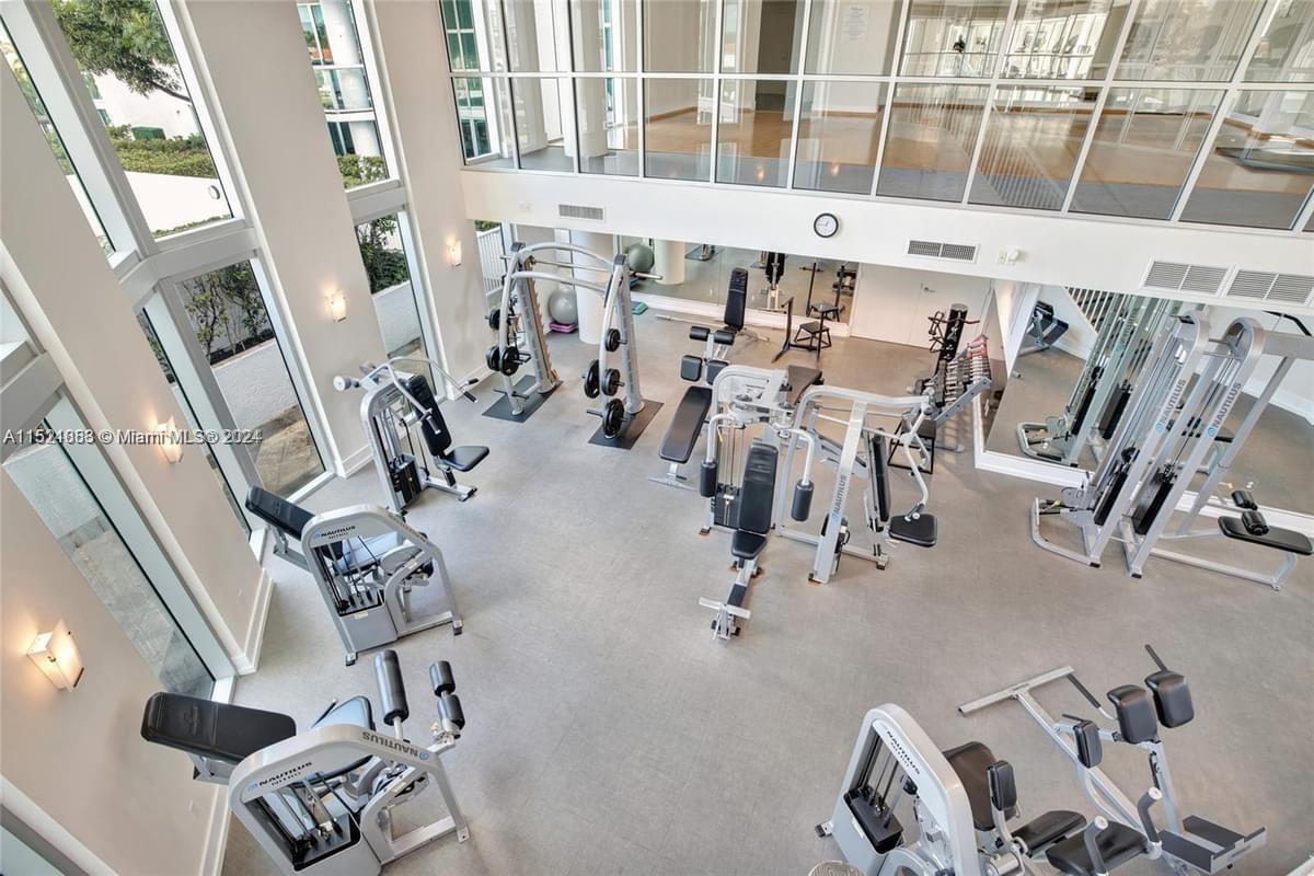 Photo of 3131 188th #2-705, Aventura, Florida, 33180 - atrium gym