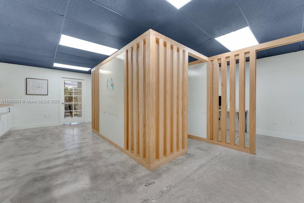 4A  /   sq. ft. $ 2025-09-29 0 foto
