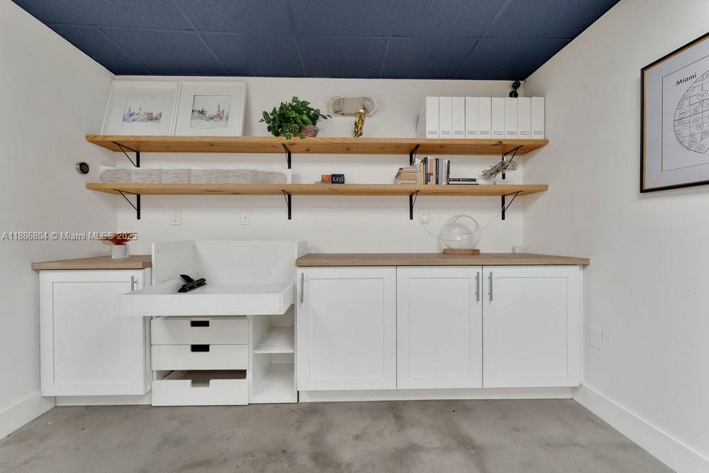 4A  /   sq. ft. $ 2025-09-29 0 foto