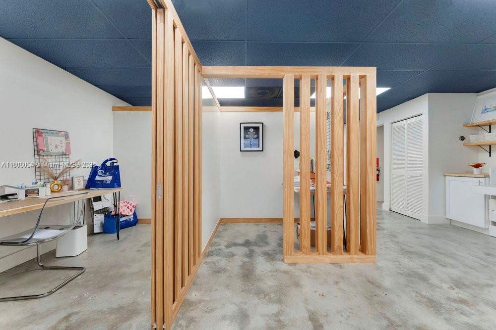 4A  /   sq. ft. $ 2025-09-29 0 foto