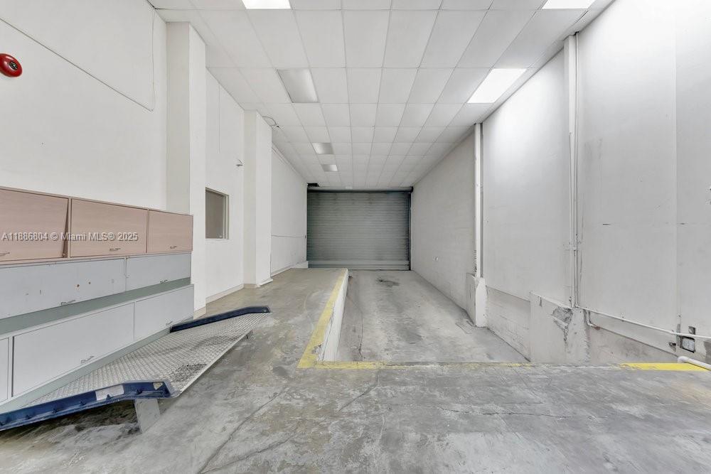 4A  /   sq. ft. $ 2025-09-29 0 foto