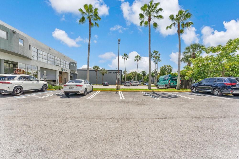 4A  /   sq. ft. $ 2025-09-29 0 foto