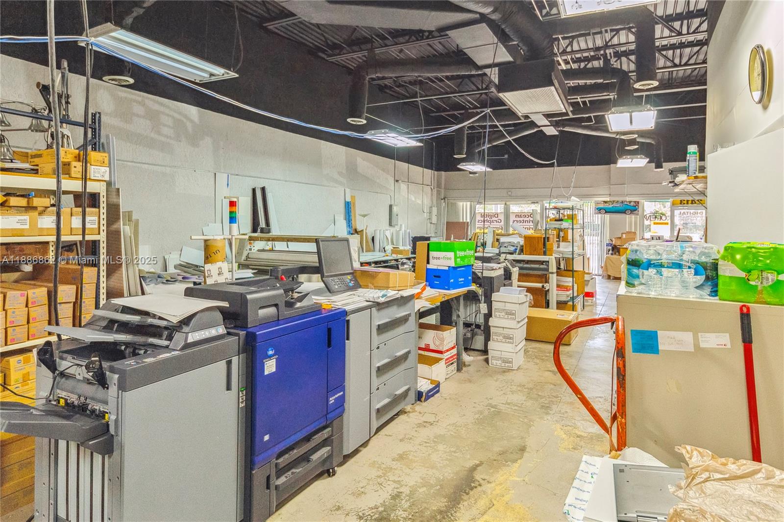   /   sq. ft. $ 2025-09-29 0 Photo
