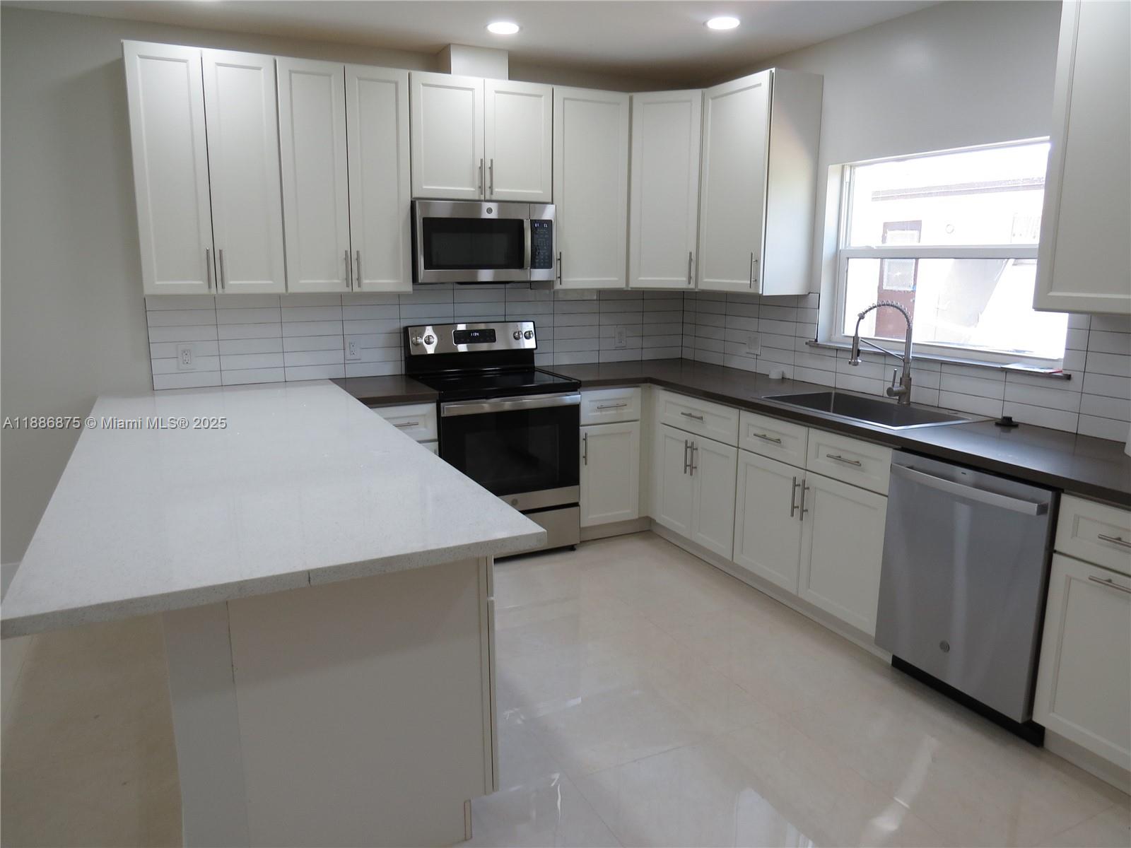   /  2780 sq. ft. $ 2025-09-29 0 Photo
