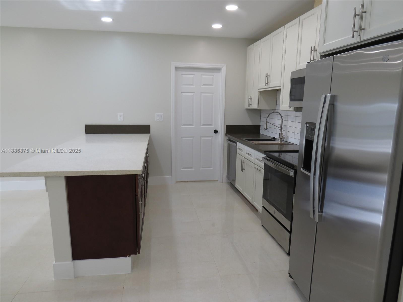   /  2780 sq. ft. $ 2025-09-29 0 Photo