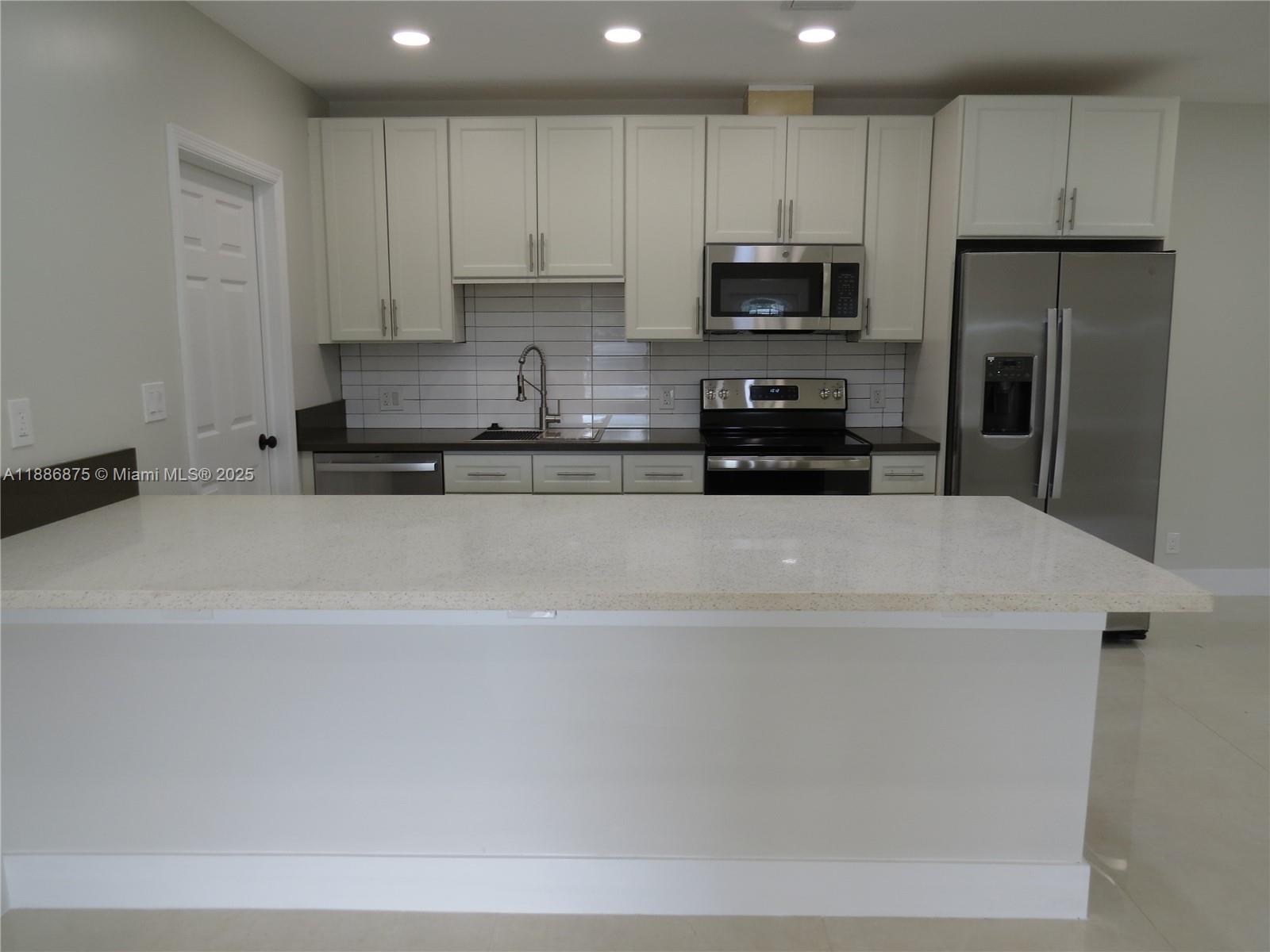   /  2780 sq. ft. $ 2025-09-29 0 Photo