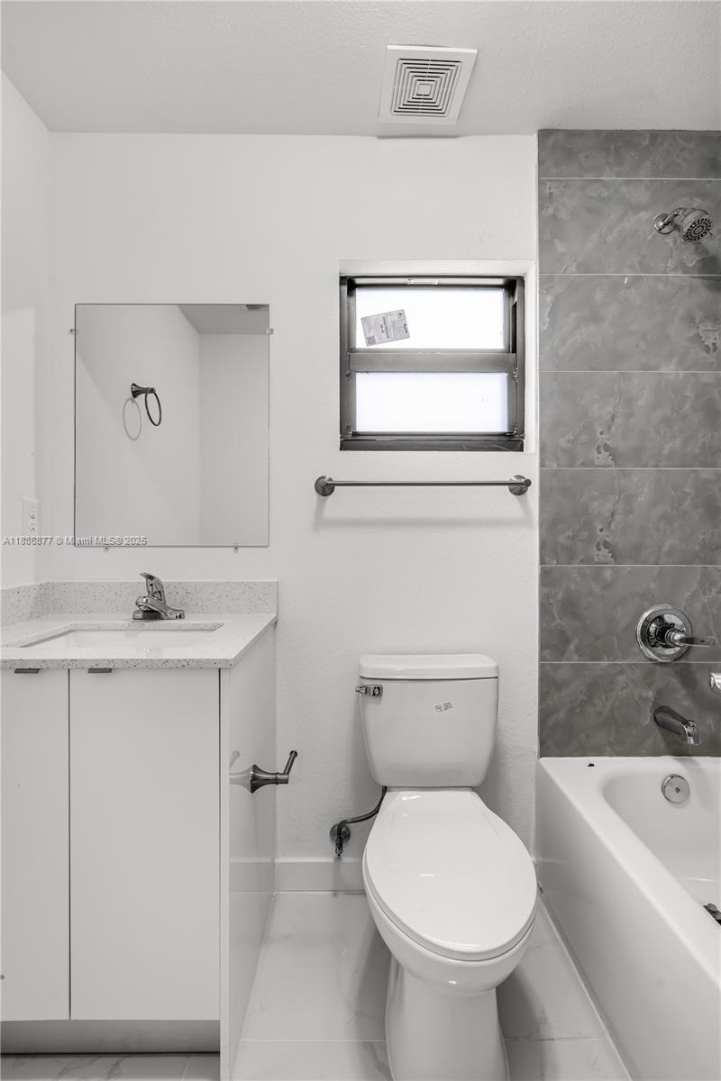   /  2400 sq. ft. $ 2025-09-29 0 Photo
