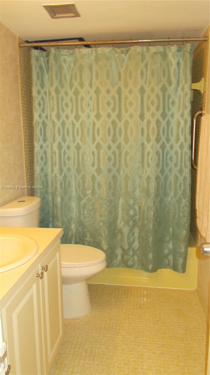 Photo of 3161 Ocean Dr  #505, Hallandale Beach, Florida, 33009 - 