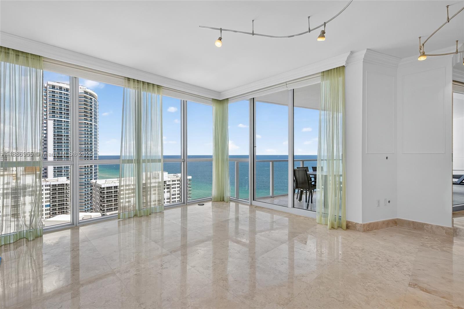 Photo of 3101 Ocean Dr #2403, Hollywood, Florida, 33019 -