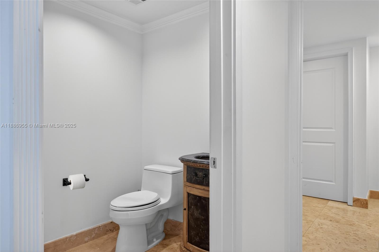Photo of 3101 Ocean Dr  #2403, Hollywood, Florida, 33019 - 