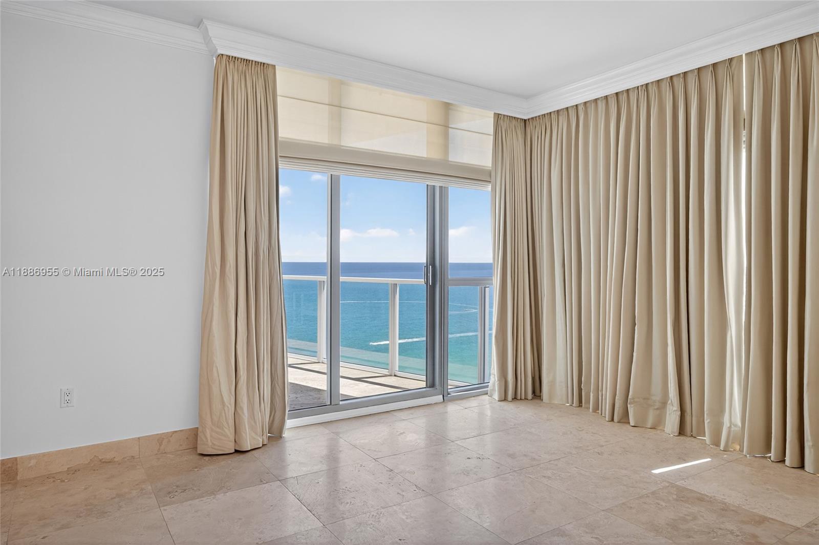 Photo of 3101 Ocean Dr  #2403, Hollywood, Florida, 33019 - 