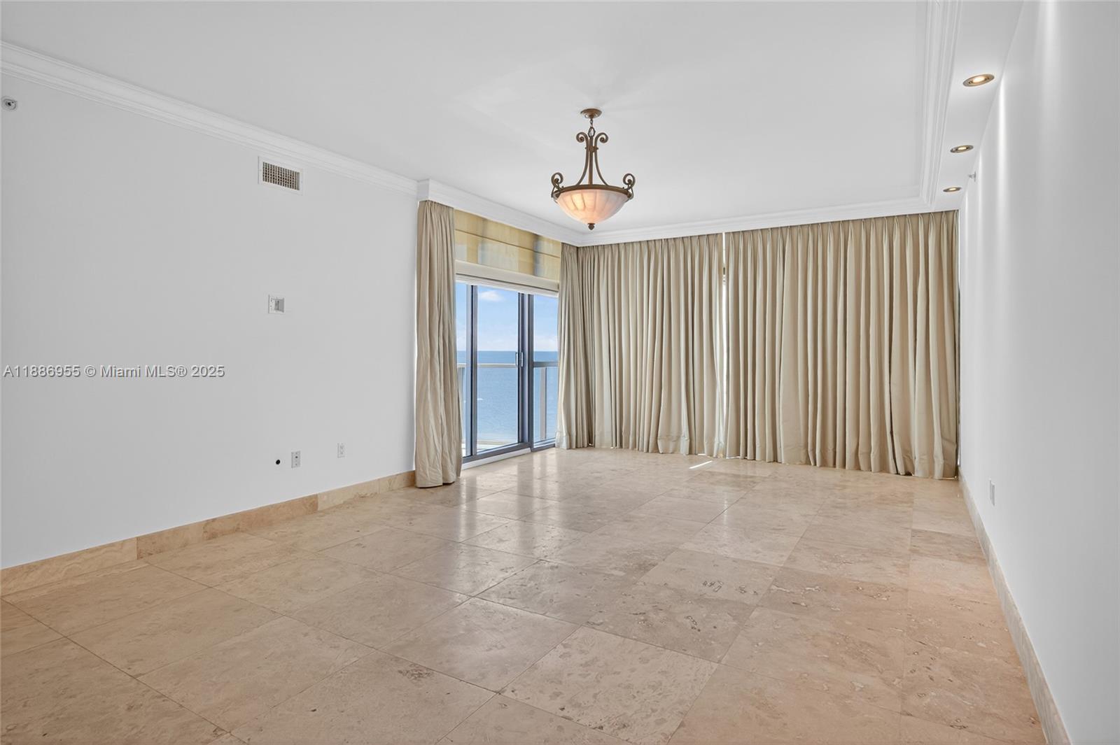 Photo of 3101 Ocean Dr  #2403, Hollywood, Florida, 33019 - 
