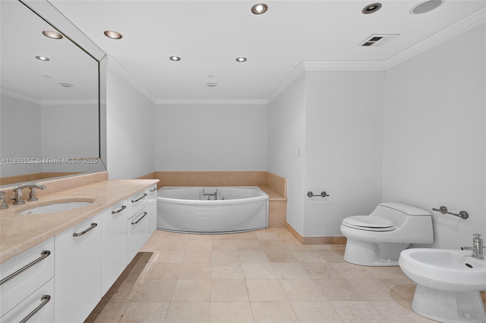 Photo of 3101 Ocean Dr  #2403, Hollywood, Florida, 33019 - 