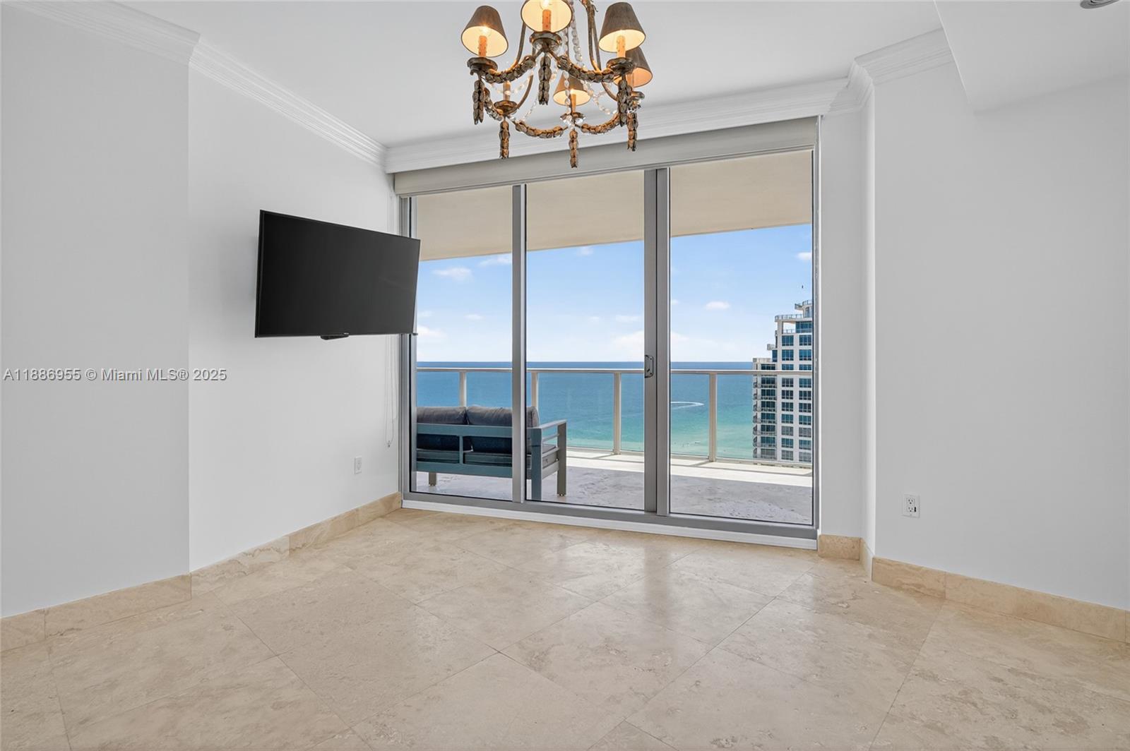 Photo of 3101 Ocean Dr  #2403, Hollywood, Florida, 33019 - 