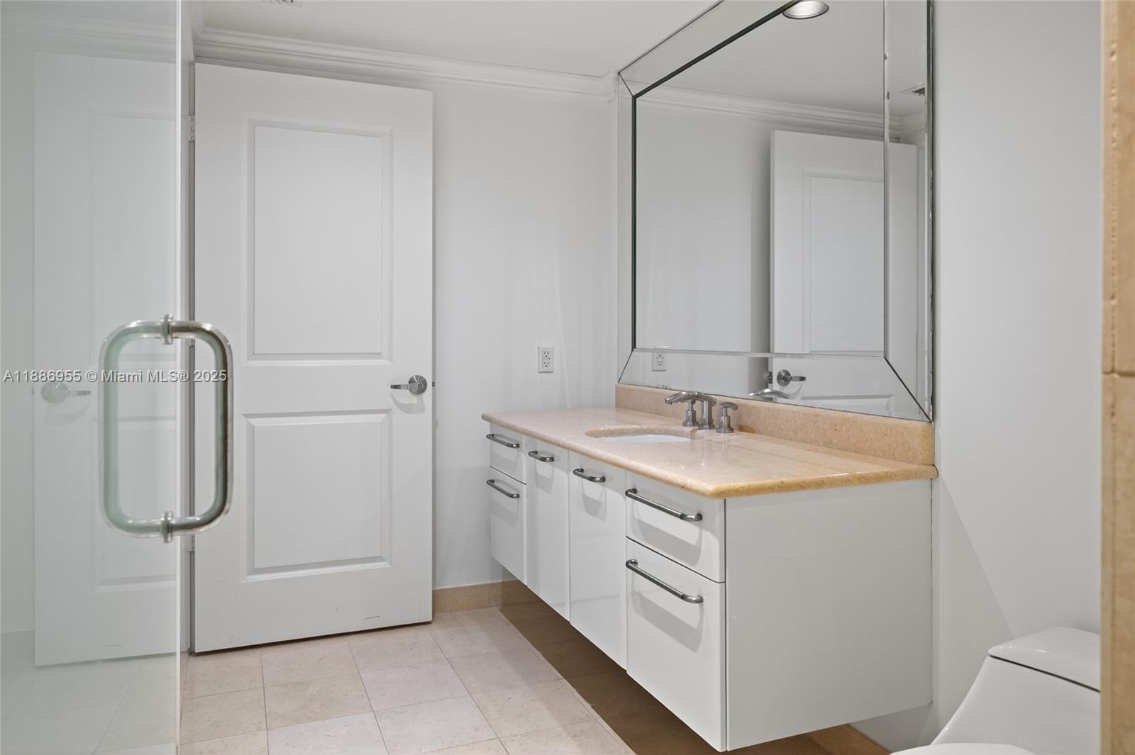 Photo of 3101 Ocean Dr  #2403, Hollywood, Florida, 33019 - 