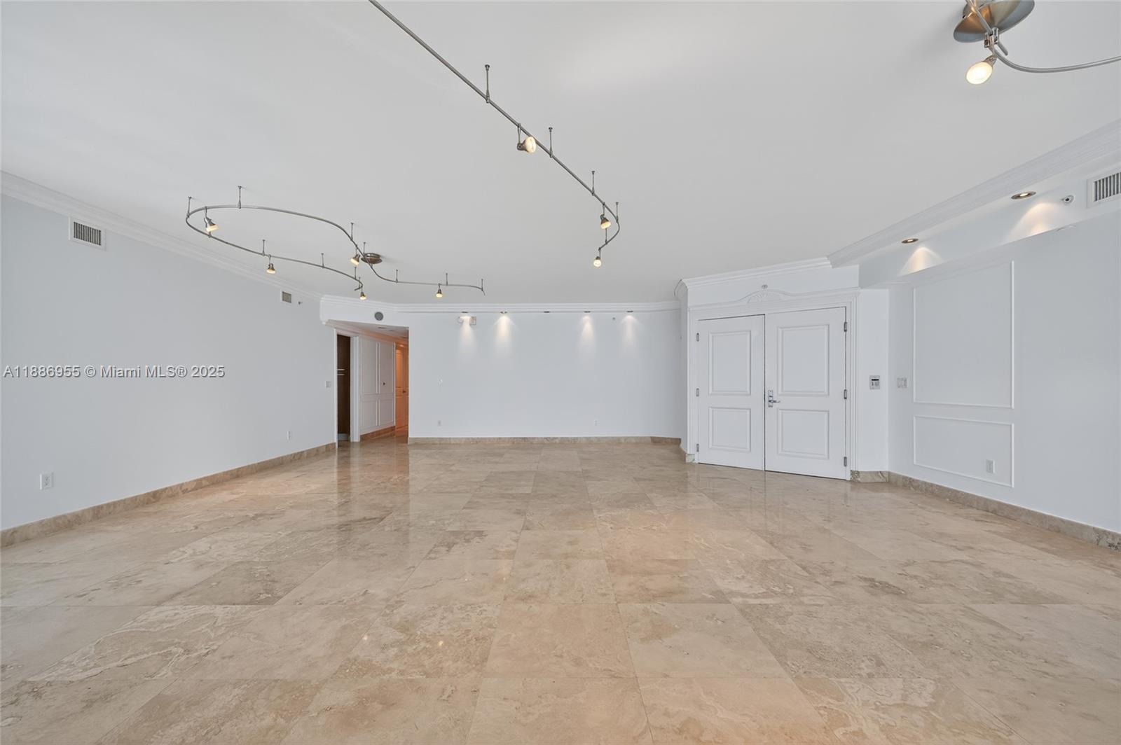 Photo of 3101 Ocean Dr  #2403, Hollywood, Florida, 33019 - 