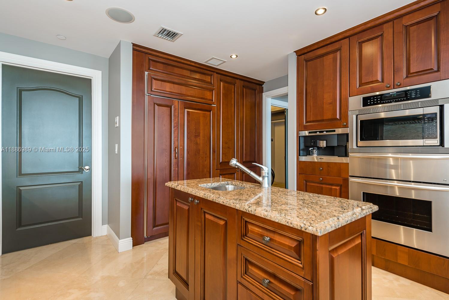 Photo of 3501 Ocean Dr #7C, Hollywood, Florida, 33019 -