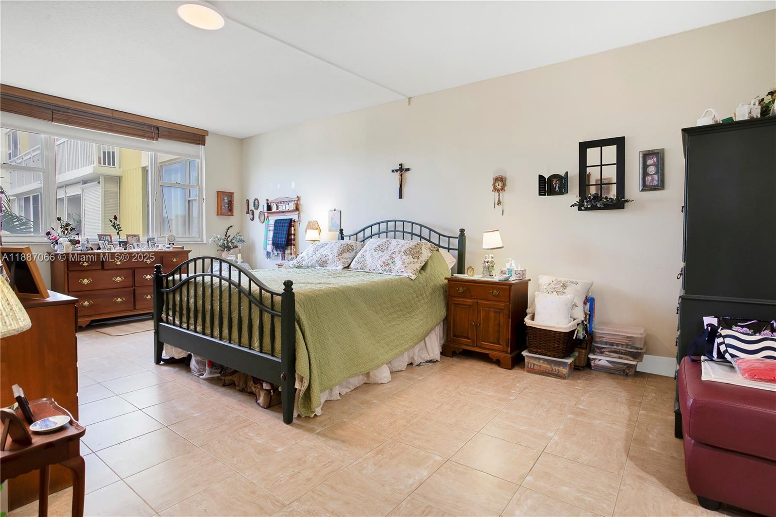 419C 2 / 2 1284 sq. ft. $ 2025-09-30 0 Photo