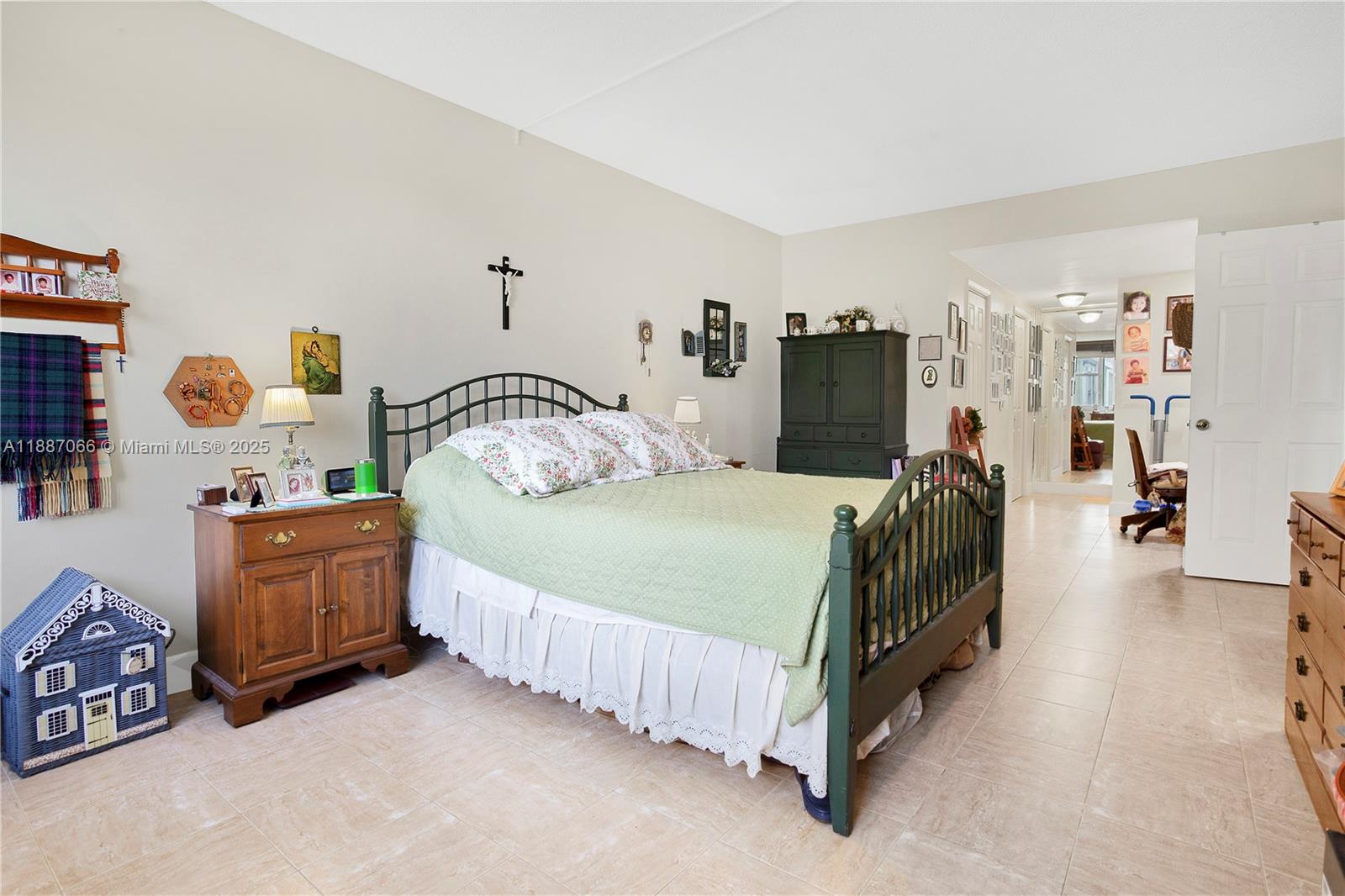 419C 2 / 2 1284 sq. ft. $ 2025-09-30 0 Photo