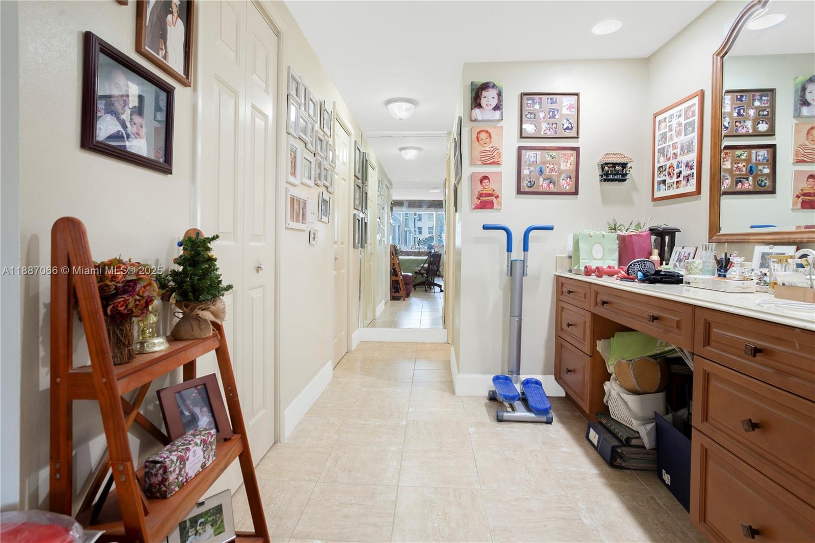 419C 2 / 2 1284 sq. ft. $ 2025-09-30 0 Photo