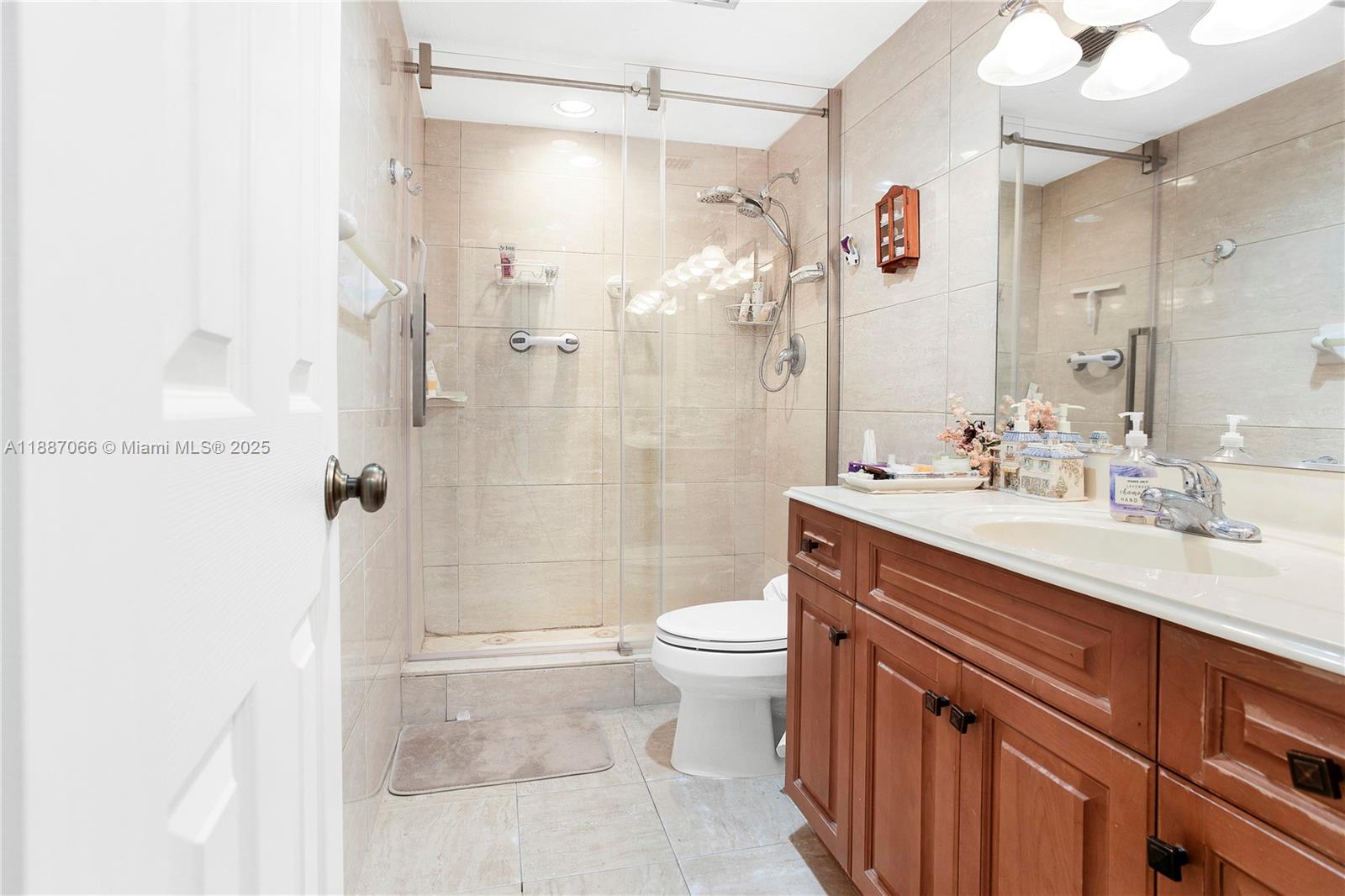 419C 2 / 2 1284 sq. ft. $ 2025-09-30 0 Photo