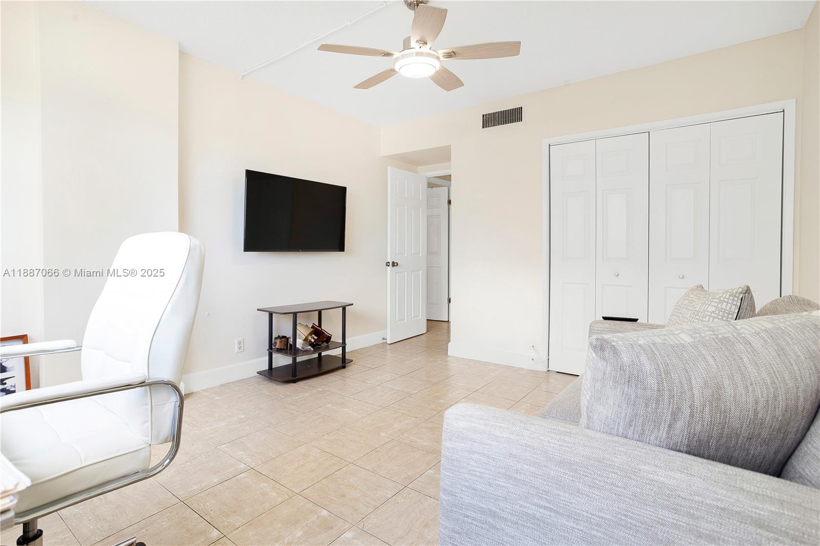 419C 2 / 2 1284 sq. ft. $ 2025-09-30 0 Photo