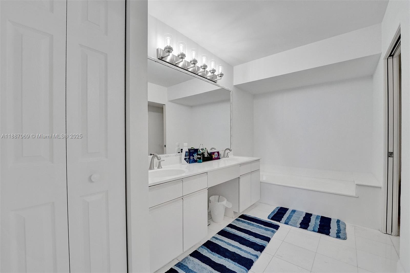 Photo of 3530 Mystic Pointe Dr  #2002, Aventura, Florida, 33180 - 