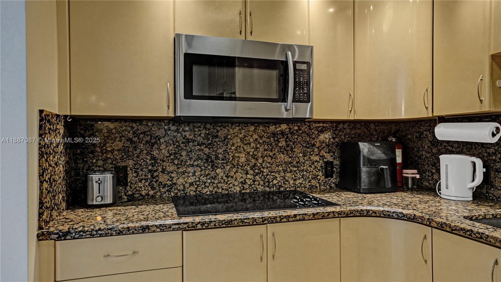 1931 2 / 2 1357 sq. ft. $ 2025-09-30 0 Photo