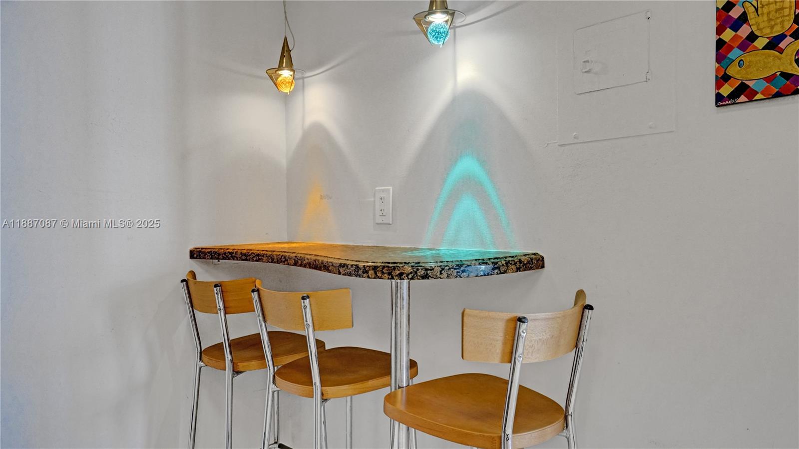 1931 2 / 2 1357 sq. ft. $ 2025-09-30 0 Photo