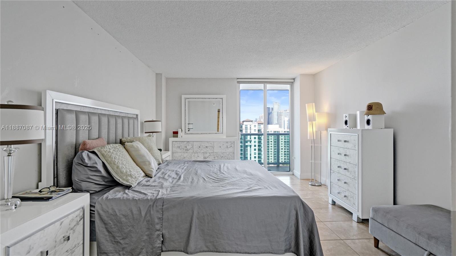 1931 2 / 2 1357 sq. ft. $ 2025-09-30 0 Photo