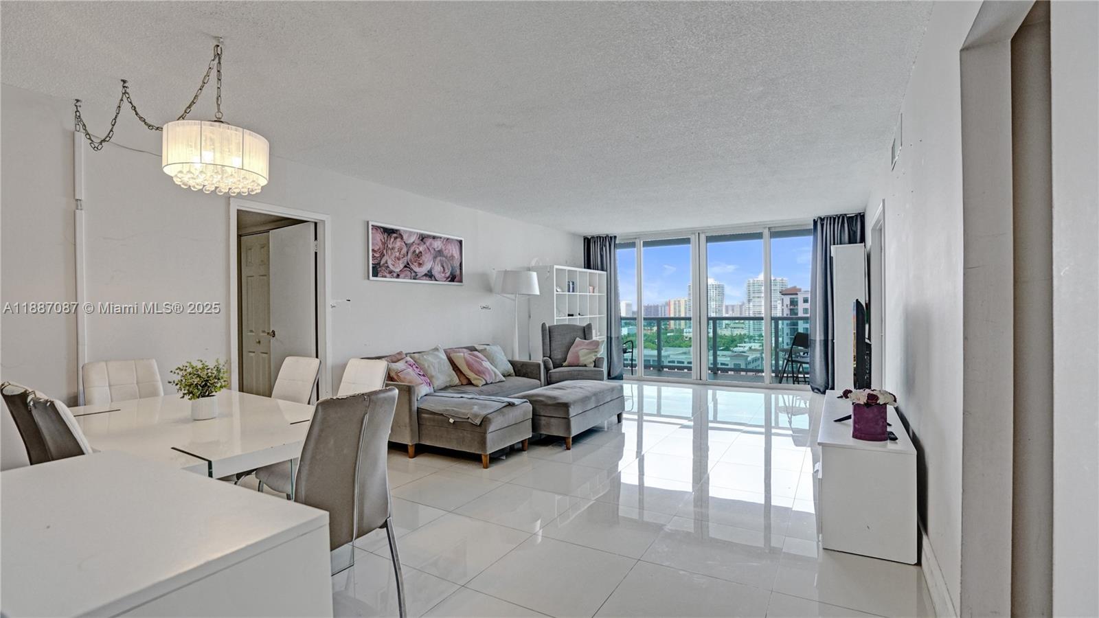 1931 2 / 2 1357 sq. ft. $ 2025-09-30 0 Photo