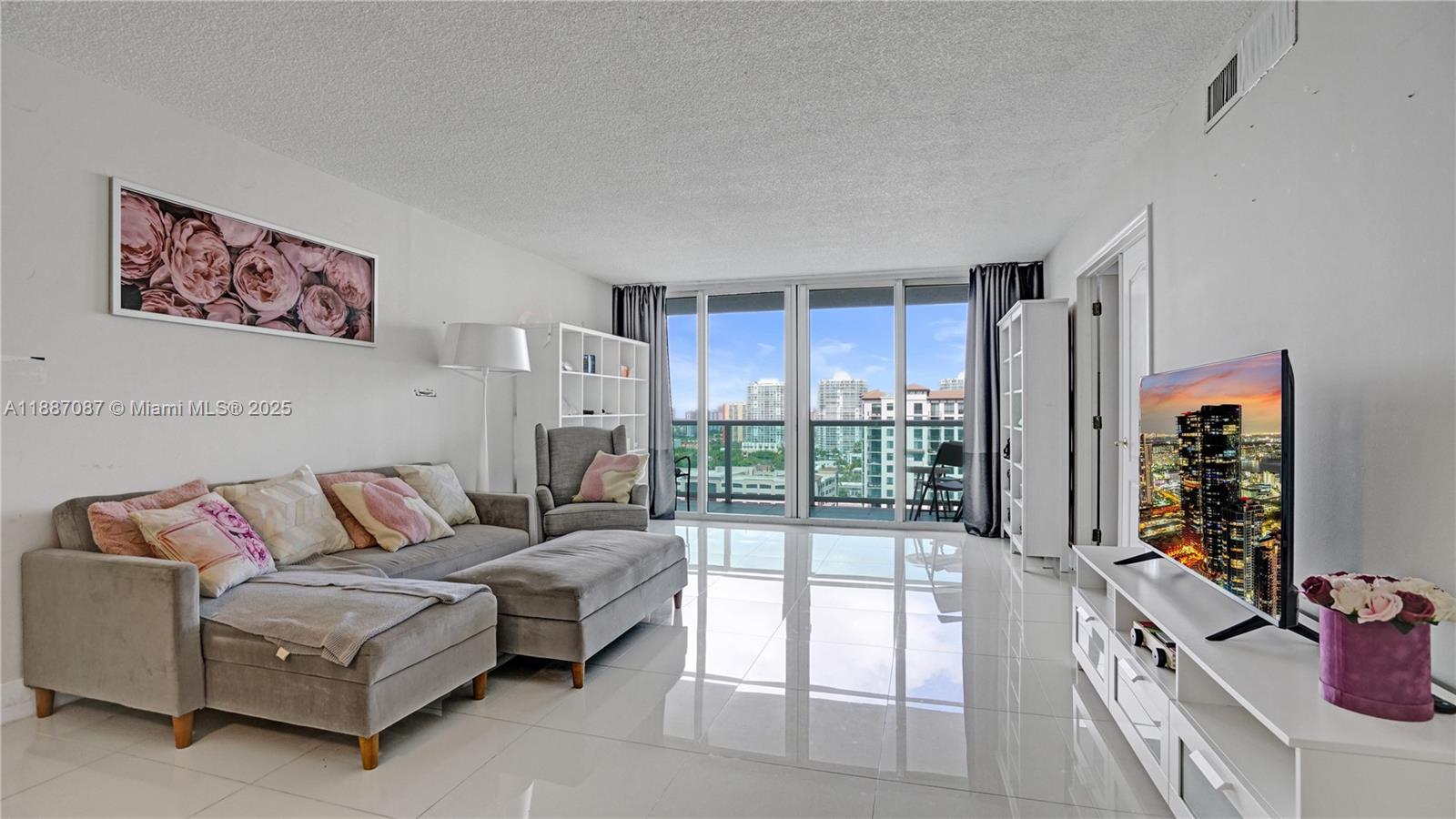 1931 2 / 2 1357 sq. ft. $ 2025-09-30 0 Photo