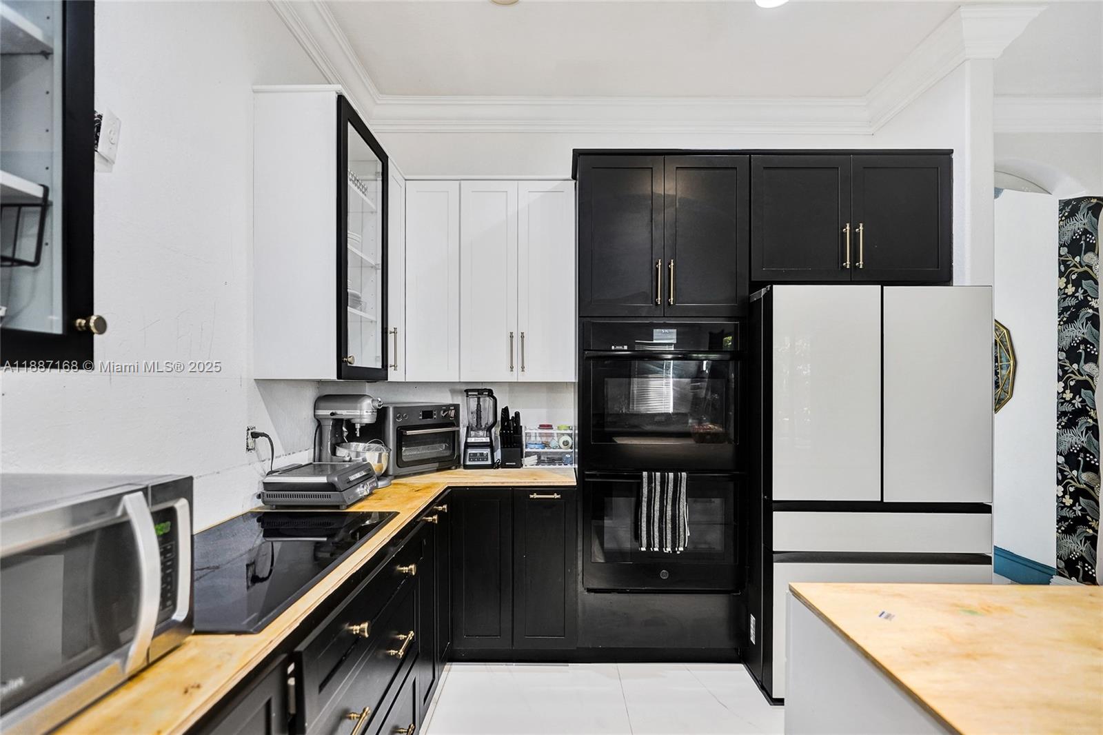 See details 8824 5 / 3 3408 sq. ft. $ 2026-02-27 0 Photo