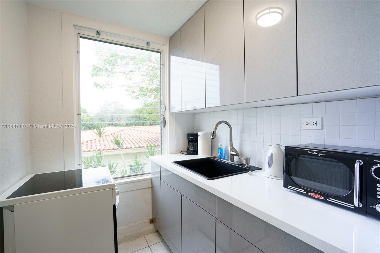   /   sq. ft. $ 2025-09-30 0 Photo