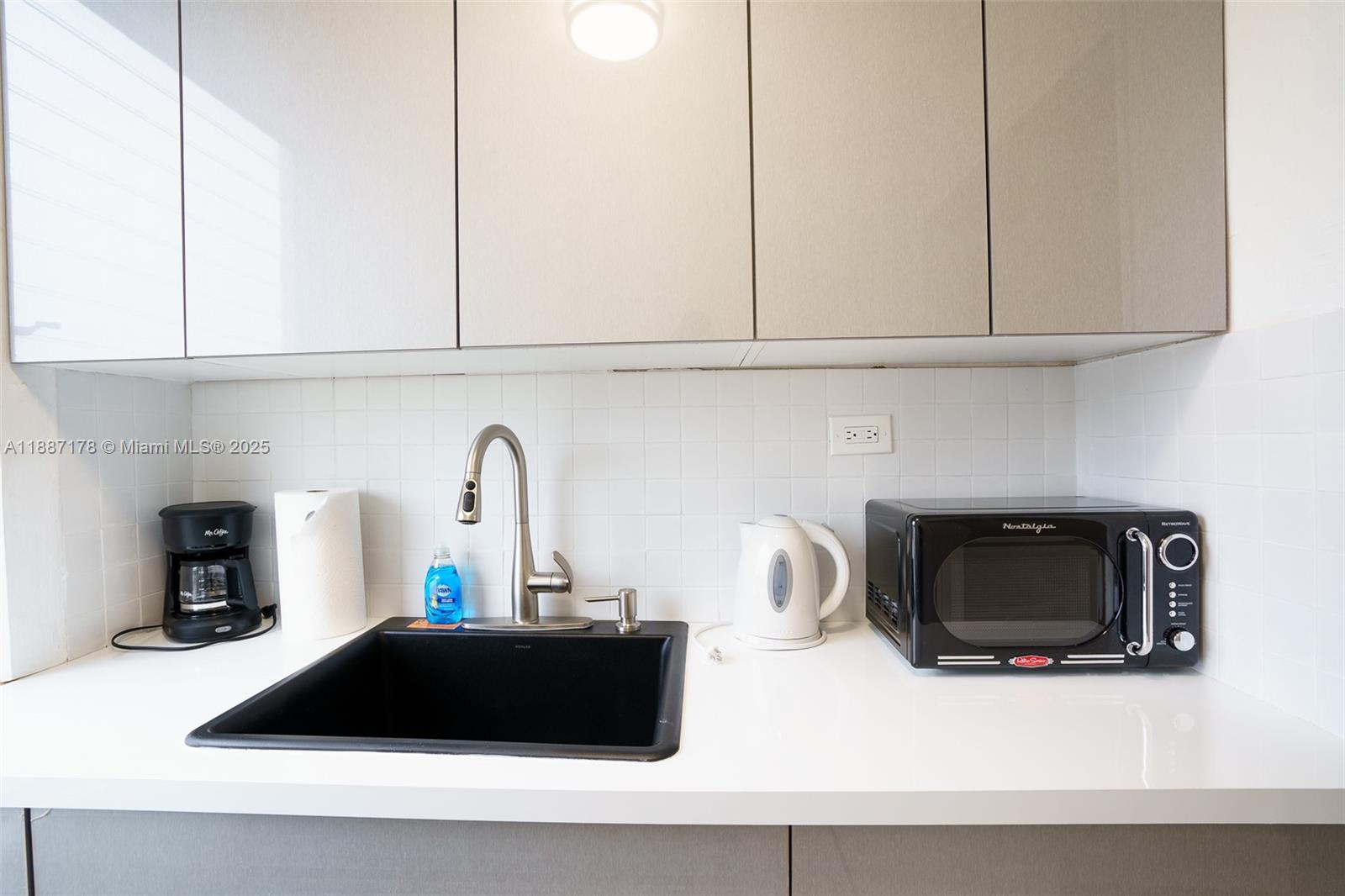   /   sq. ft. $ 2025-09-30 0 Photo