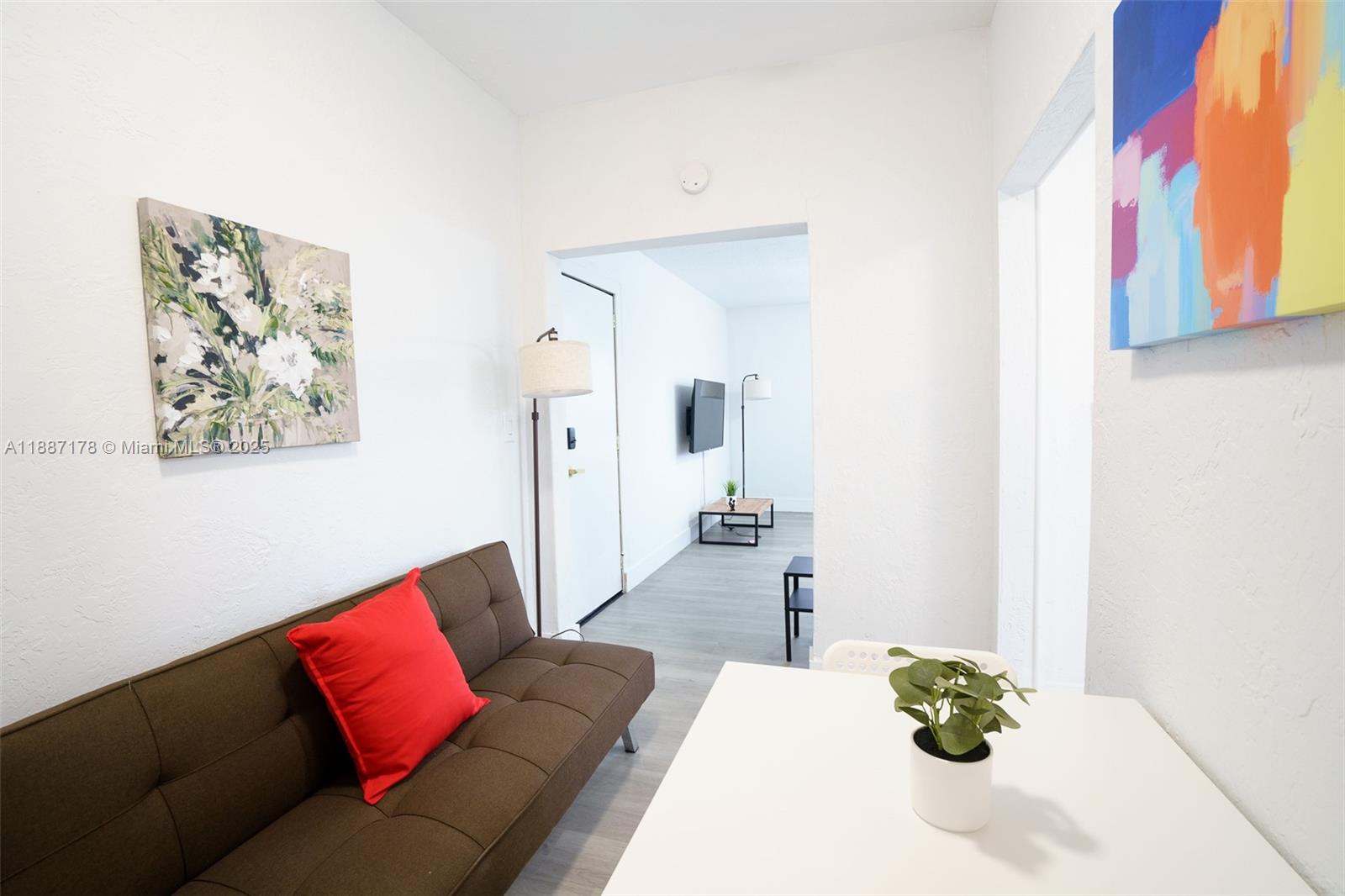   /   sq. ft. $ 2025-09-30 0 Photo