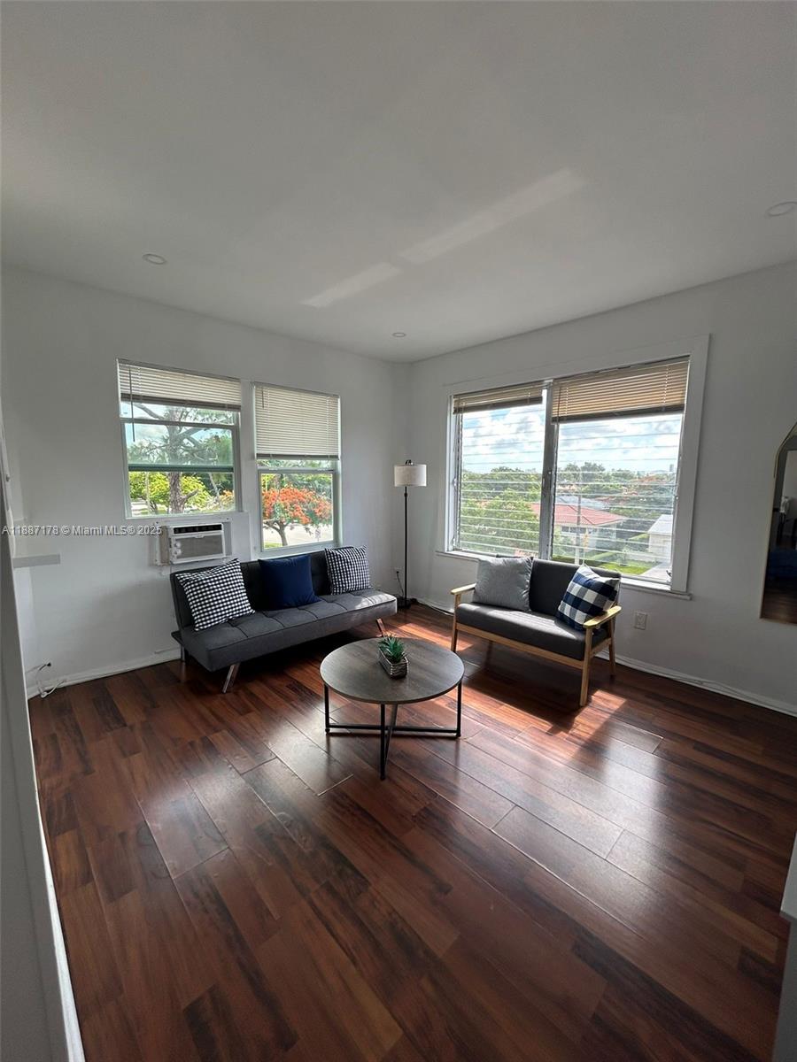   /   sq. ft. $ 2025-09-30 0 Photo