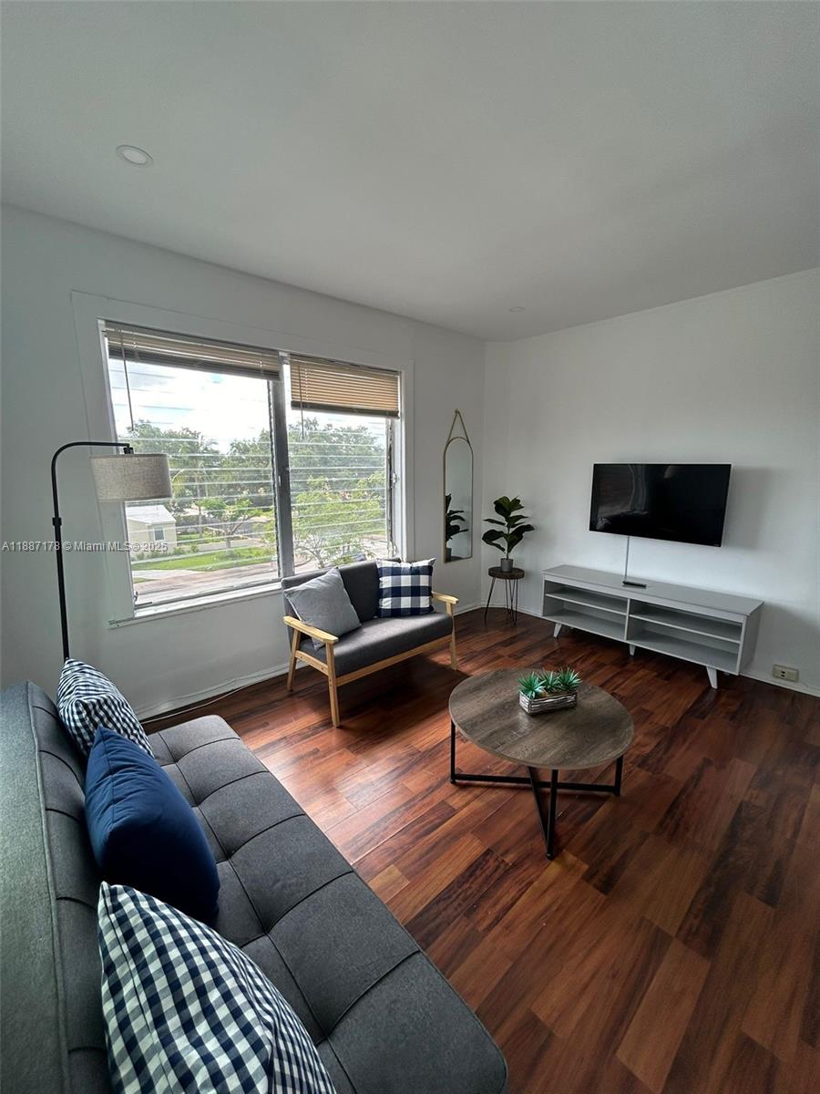   /   sq. ft. $ 2025-09-30 0 Photo