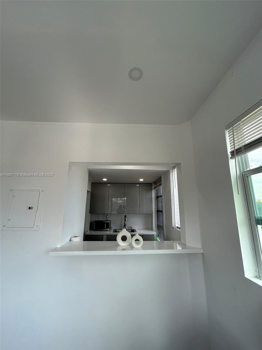   /   sq. ft. $ 2025-09-30 0 Photo