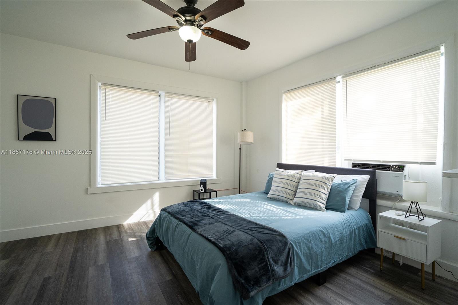   /   sq. ft. $ 2025-09-30 0 Photo