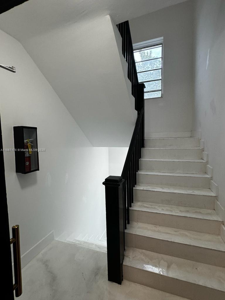   /   sq. ft. $ 2025-09-30 0 Photo