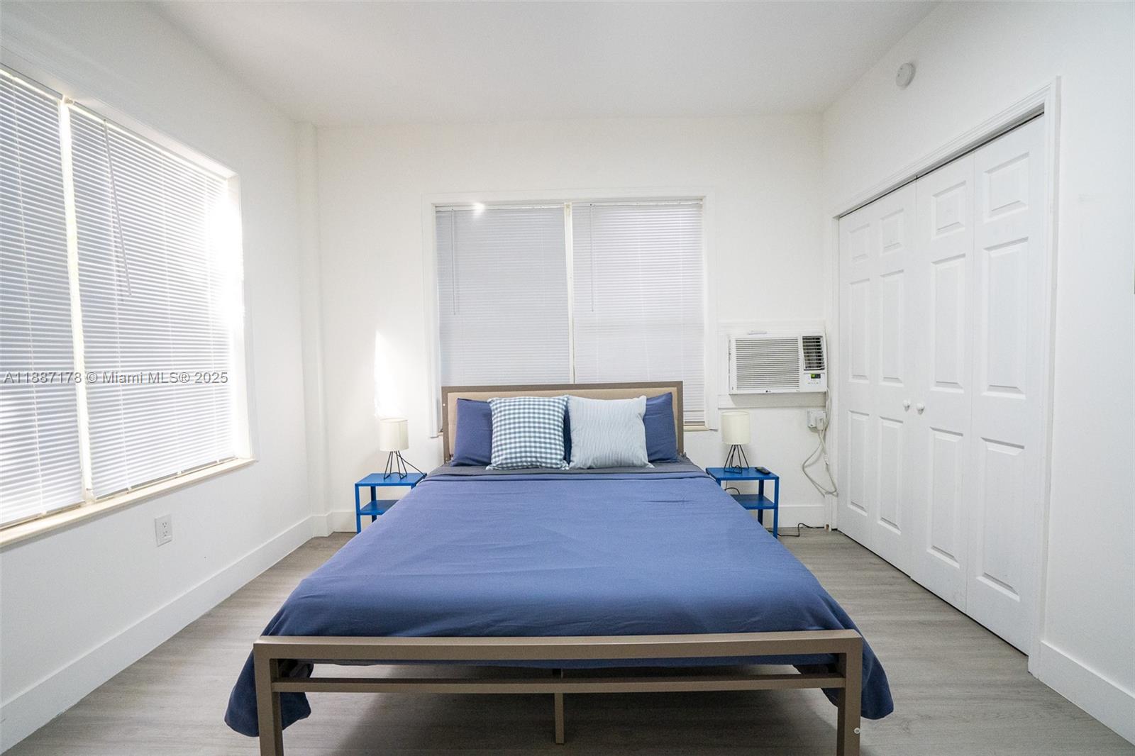   /   sq. ft. $ 2025-09-30 0 Photo