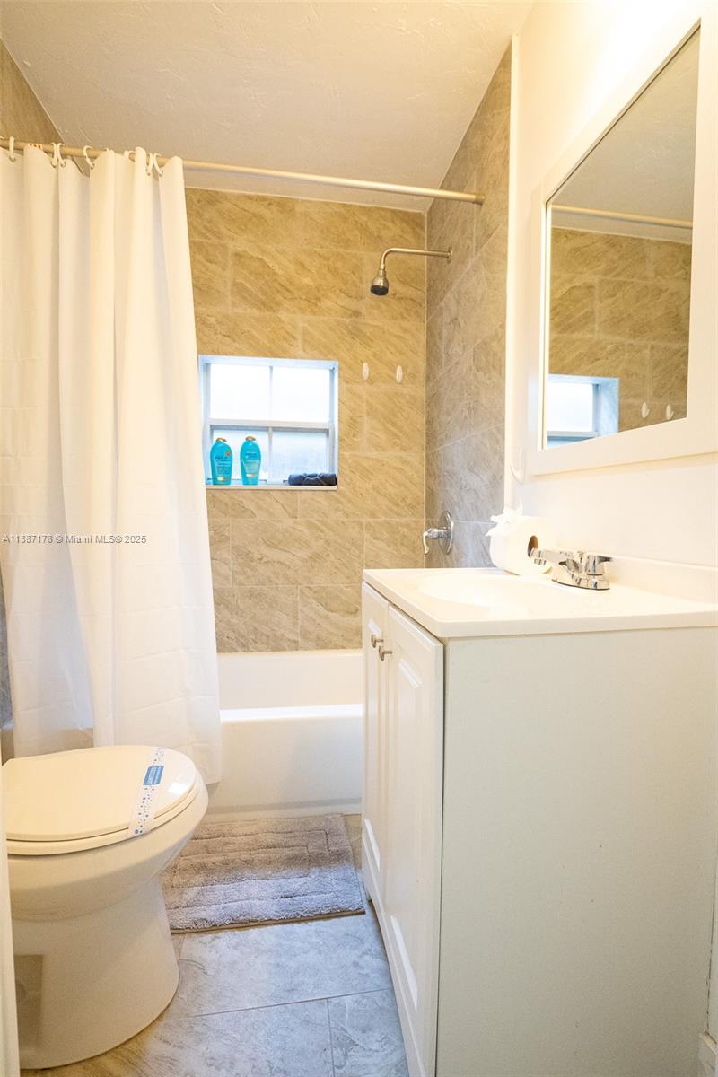   /   sq. ft. $ 2025-09-30 0 Photo