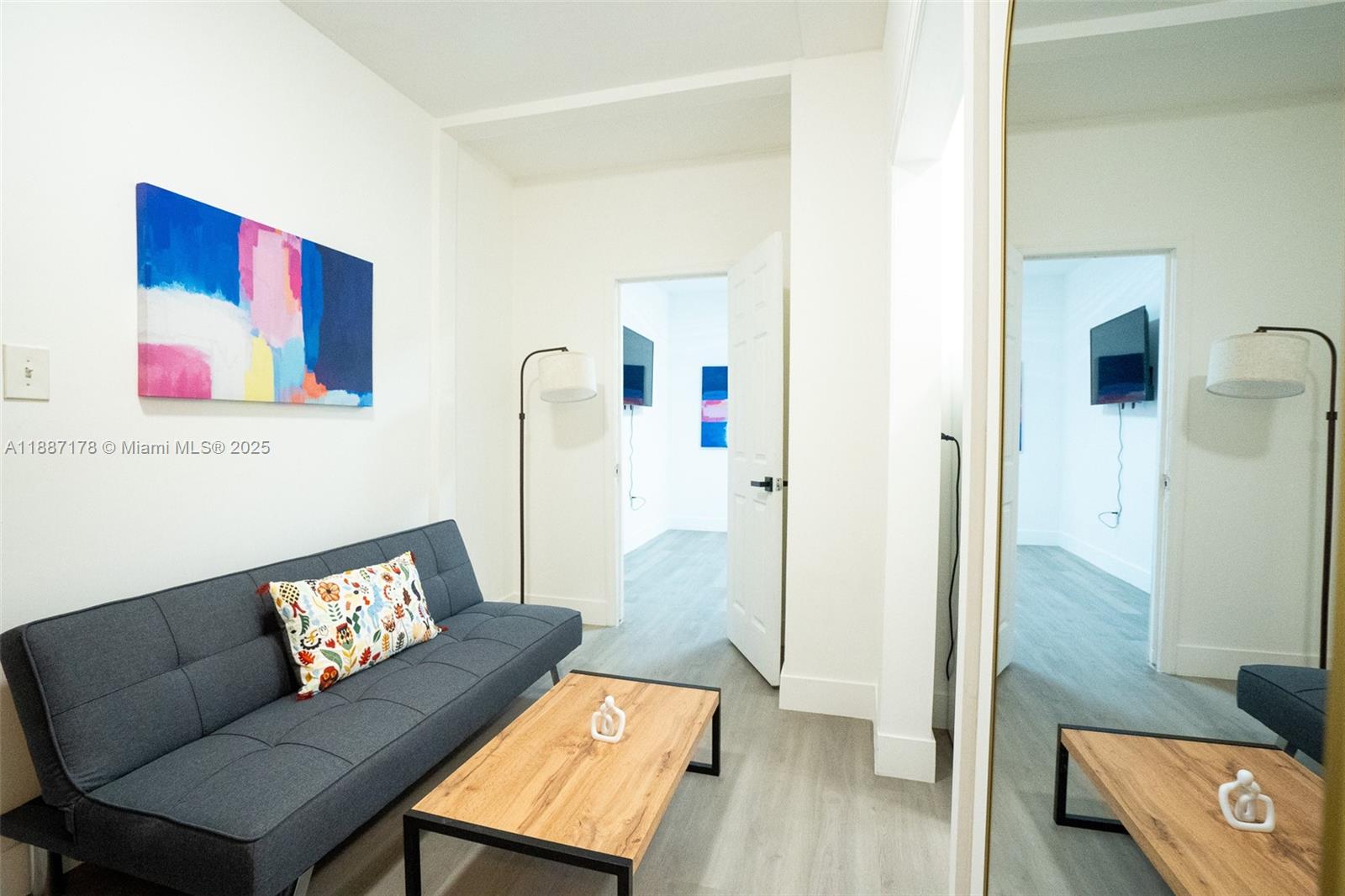   /   sq. ft. $ 2025-09-30 0 Photo
