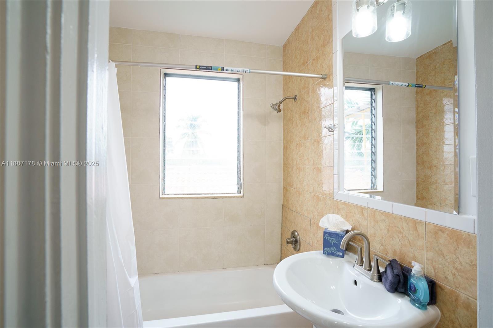   /   sq. ft. $ 2025-09-30 0 Photo