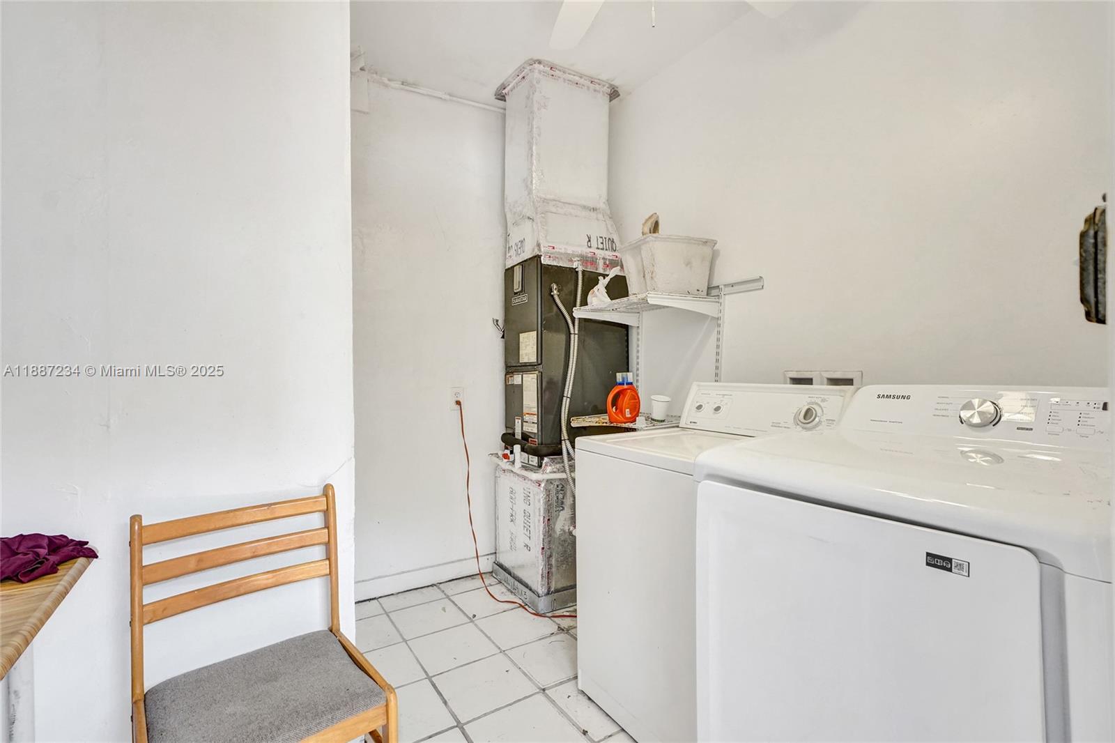   /  3032 sq. ft. $ 2025-09-30 0 Photo