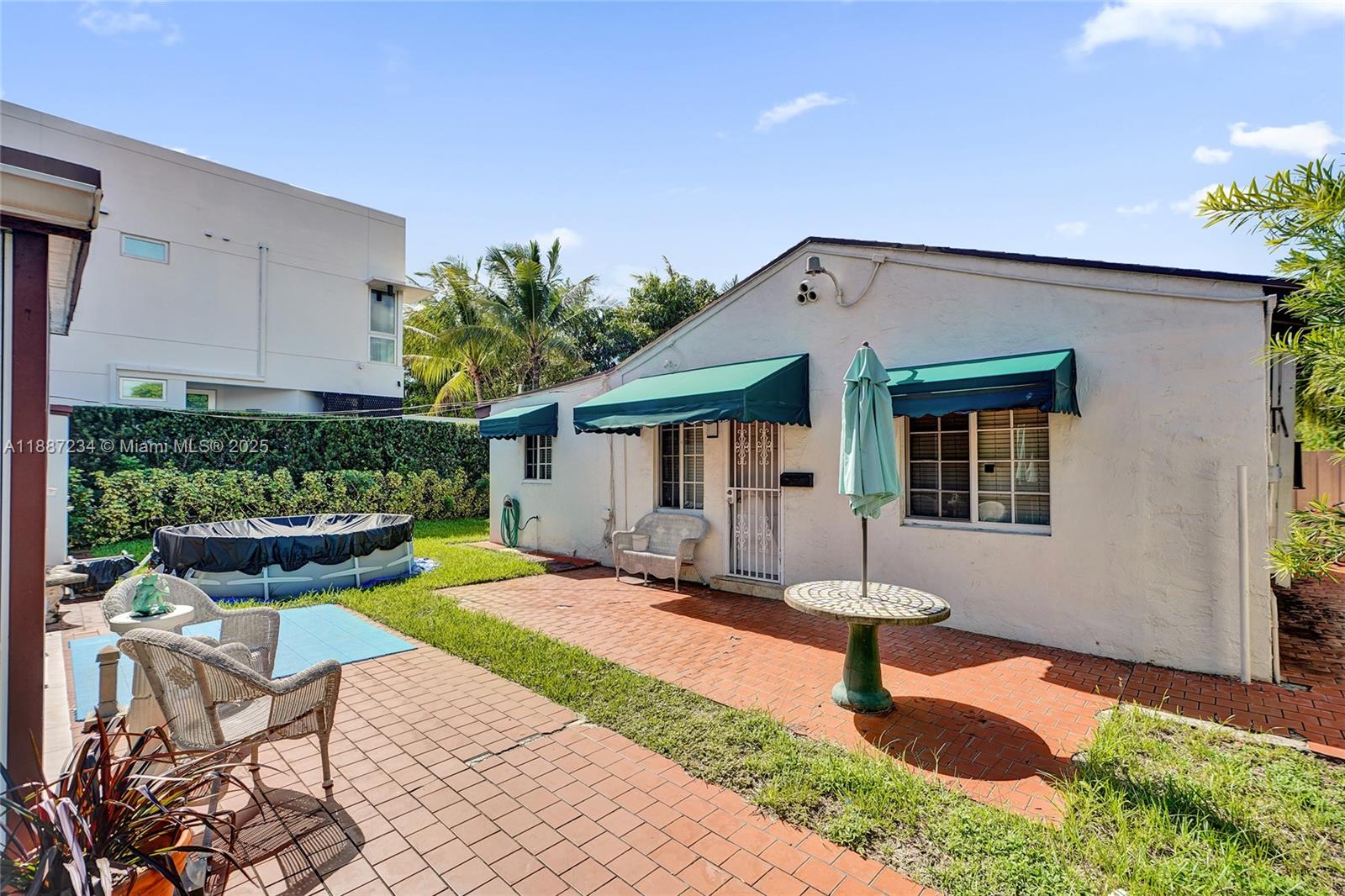   /  3032 sq. ft. $ 2025-09-30 0 Photo