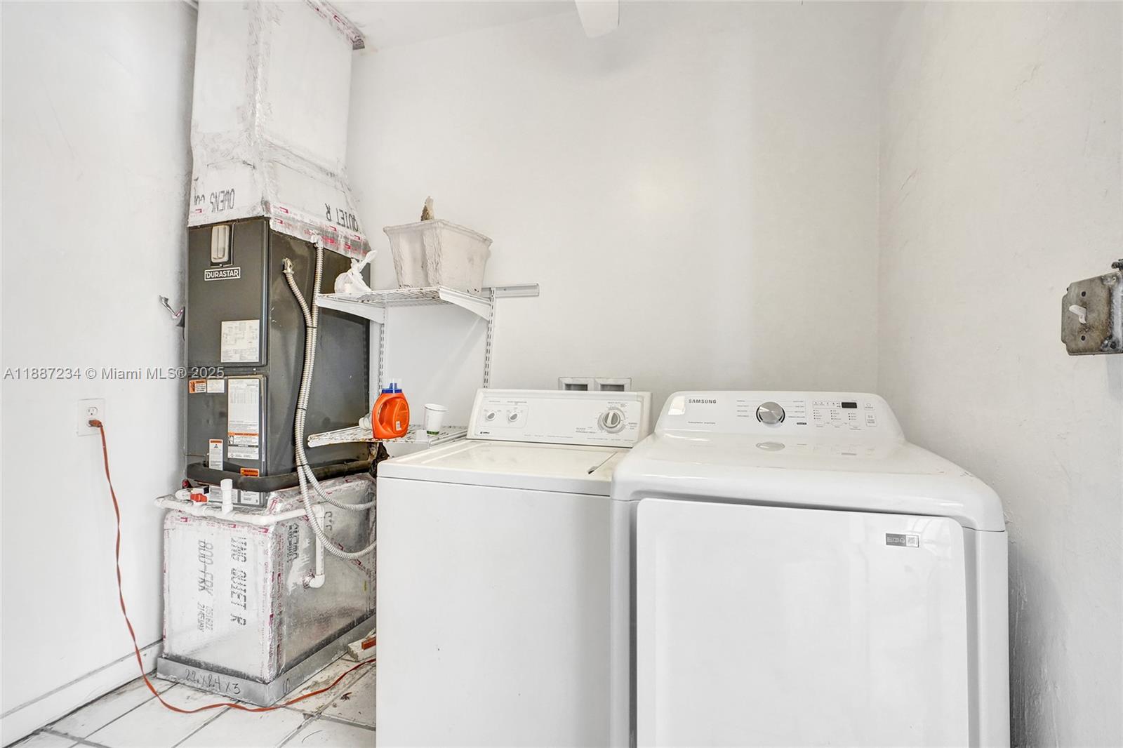   /  3032 sq. ft. $ 2025-09-30 0 Photo