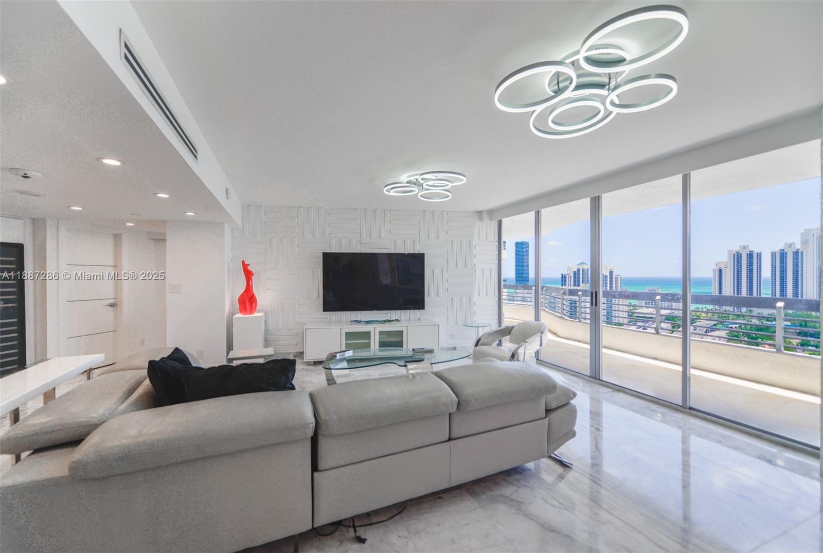 Photo of 19195 Mystic Pointe Dr  #2707, Aventura, Florida, 33180 - 